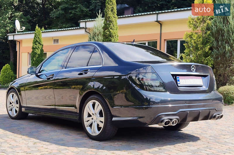 Седан Mercedes-Benz C-Class 2012 в 