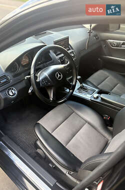 Универсал Mercedes-Benz C-Class 2010 в 