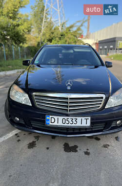 Универсал Mercedes-Benz C-Class 2010 в Киеве