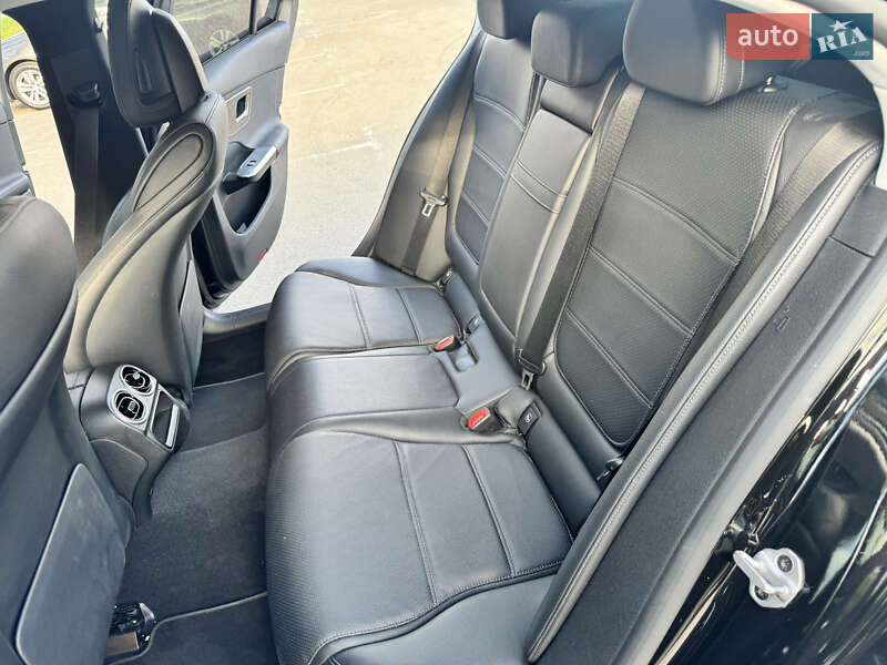Седан Mercedes-Benz C-Class 2021 в Києві
