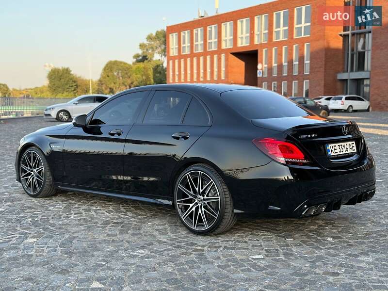 Седан Mercedes-Benz C-Class 2019 в Днепре