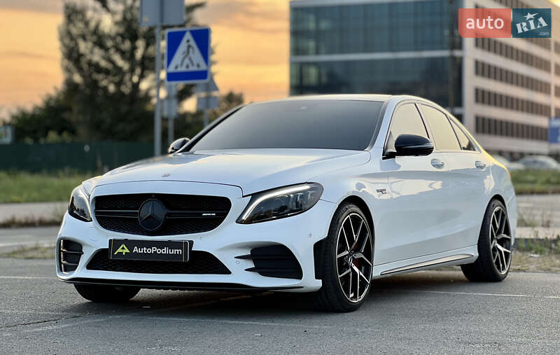 Седан Mercedes-Benz C-Class 2019 в Киеве