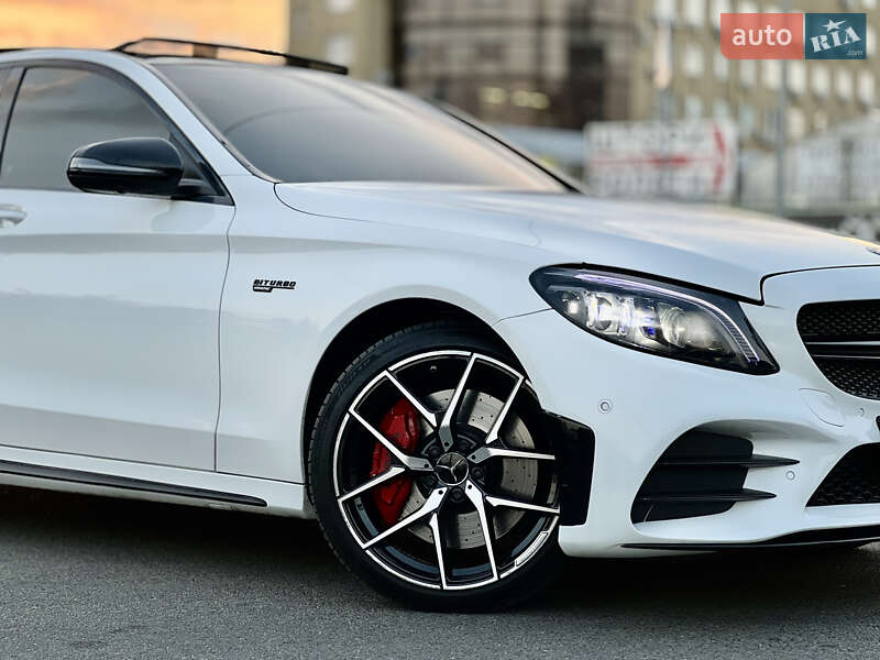 Седан Mercedes-Benz C-Class 2019 в Киеве