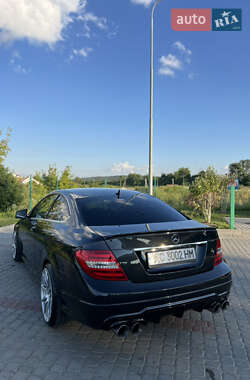 Купе Mercedes-Benz C-Class 2012 в 