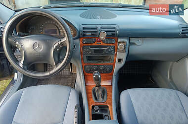 Седан Mercedes-Benz C-Class 2002 в 