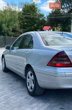 Седан Mercedes-Benz C-Class 2001 в 