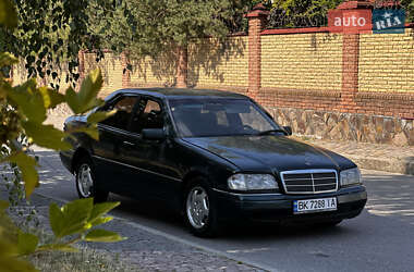 Седан Mercedes-Benz C-Class 1997 в Луцке