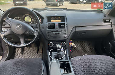 Универсал Mercedes-Benz C-Class 2010 в 