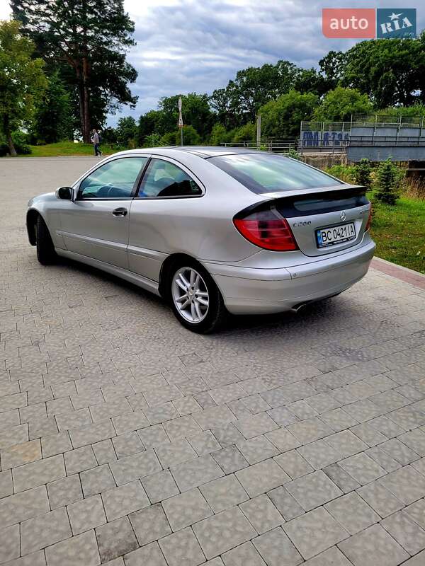 Купе Mercedes-Benz C-Class 2001 в Львове фото 11 Купе Mercedes-Benz C-Class 2001 в Львове