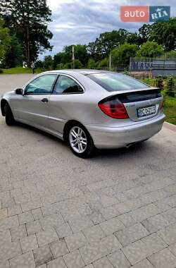Купе Mercedes-Benz C-Class 2001 в 