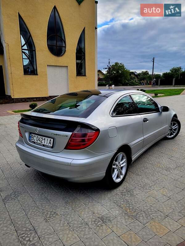 Купе Mercedes-Benz C-Class 2001 в Львове фото 14 Купе Mercedes-Benz C-Class 2001 в Львове