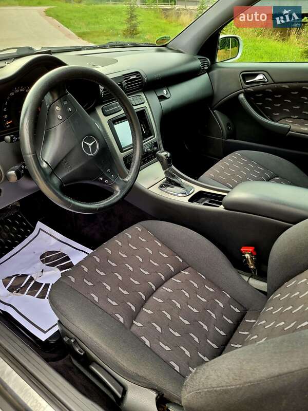 Купе Mercedes-Benz C-Class 2001 в Львове фото 17 Купе Mercedes-Benz C-Class 2001 в Львове