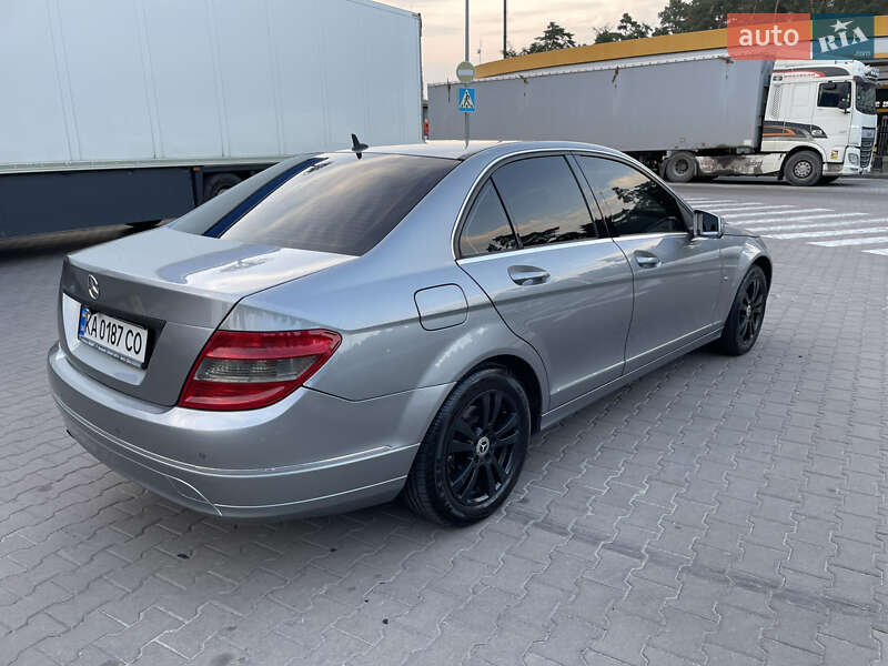 Седан Mercedes-Benz C-Class 2009 в Киеве фото 7 Седан Mercedes-Benz C-Class 2009 в Киеве