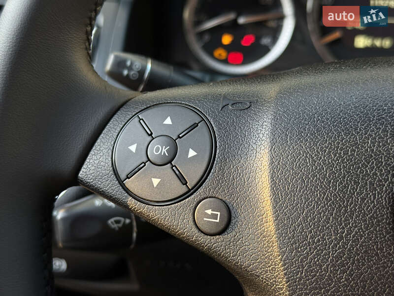 Седан Mercedes-Benz C-Class 2007 в Миколаєві