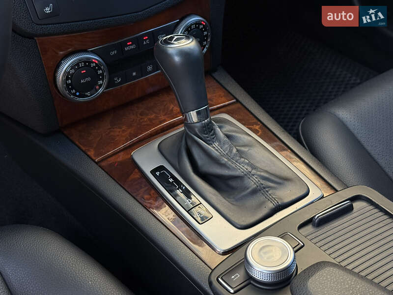 Седан Mercedes-Benz C-Class 2007 в Миколаєві