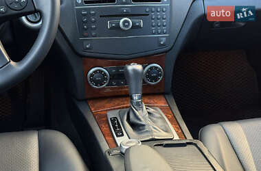 Седан Mercedes-Benz C-Class 2007 в 