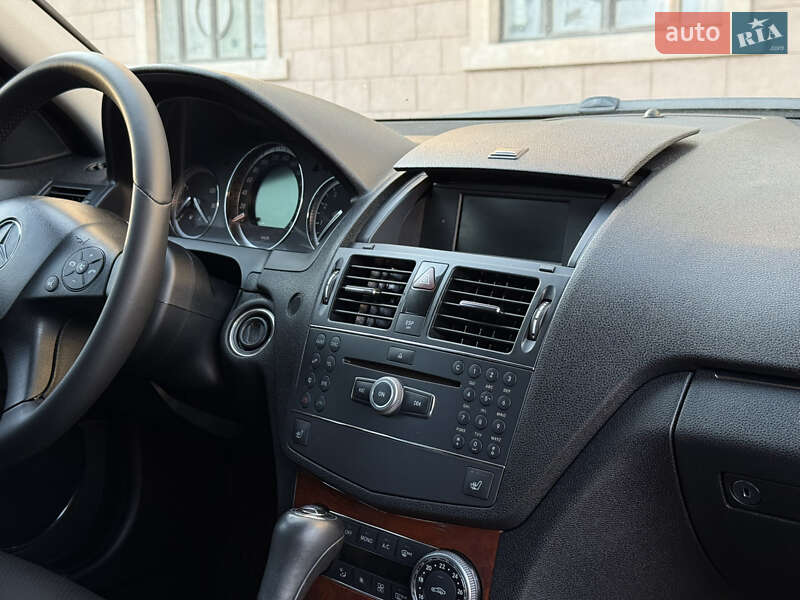 Седан Mercedes-Benz C-Class 2007 в Миколаєві