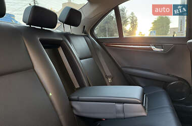 Седан Mercedes-Benz C-Class 2007 в 