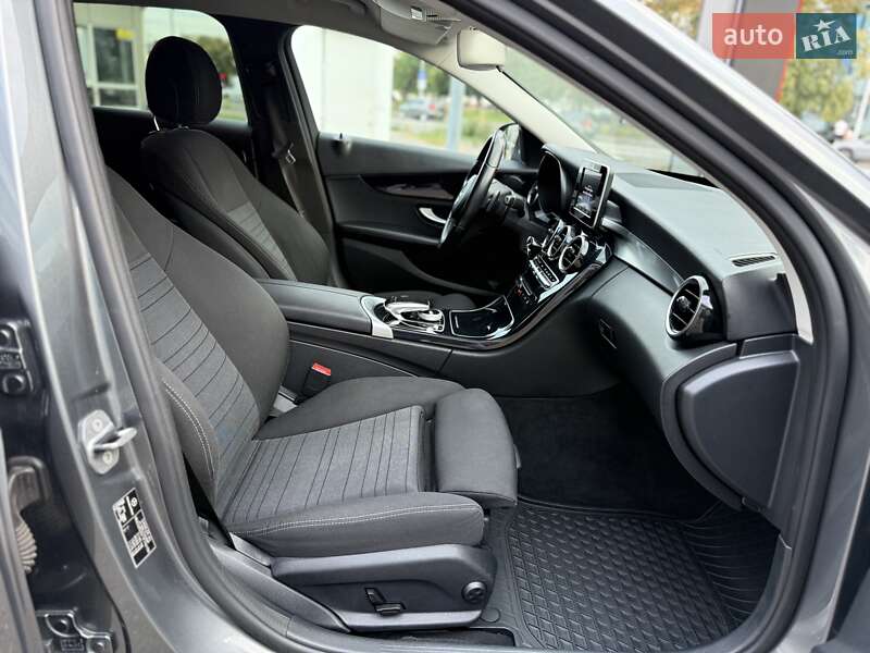 Универсал Mercedes-Benz C-Class 2018 в Киеве фото 11 Универсал Mercedes-Benz C-Class 2018 в Киеве