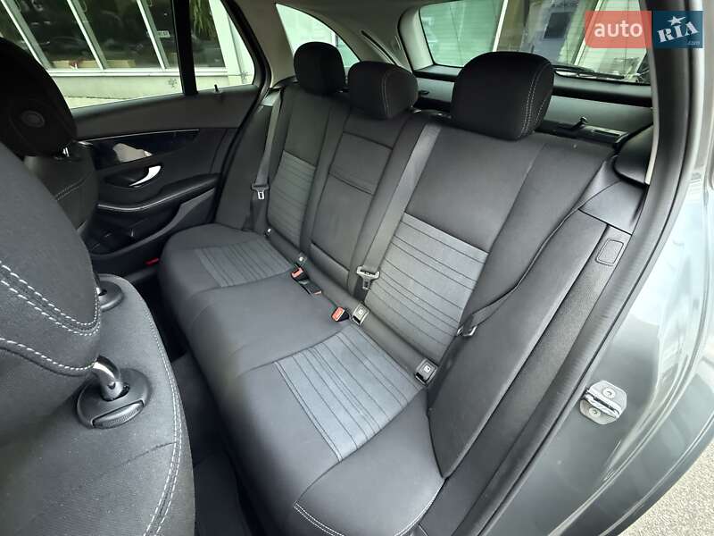 Универсал Mercedes-Benz C-Class 2018 в Киеве фото 18 Универсал Mercedes-Benz C-Class 2018 в Киеве