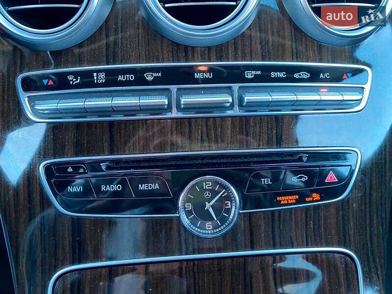 Седан Mercedes-Benz C-Class 2015 в Львове