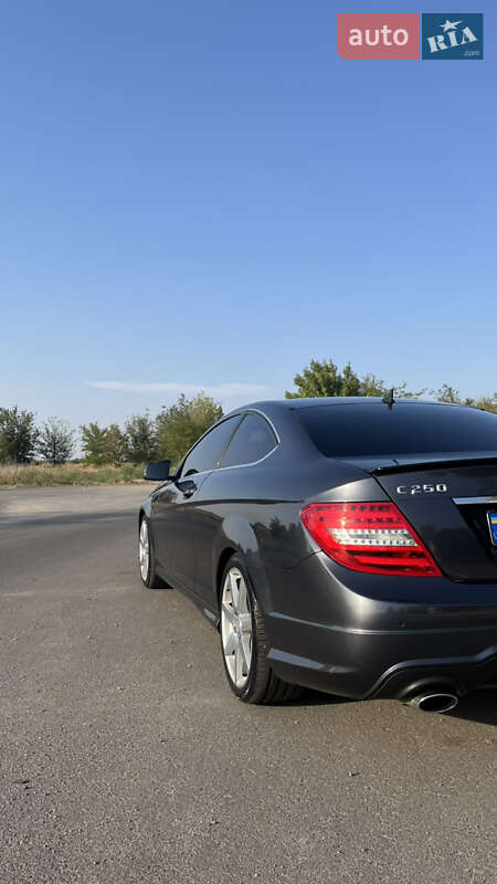 Купе Mercedes-Benz C-Class 2012 в Запорожье