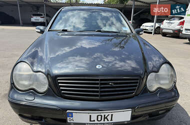 Седан Mercedes-Benz C-Class 2001 в 