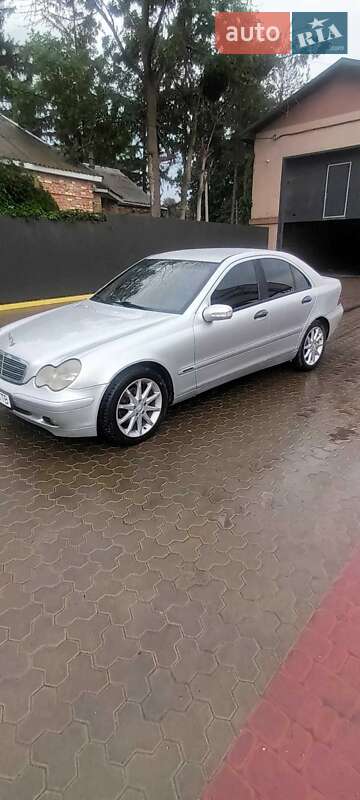 Седан Mercedes-Benz C-Class 2001 в Жашкове