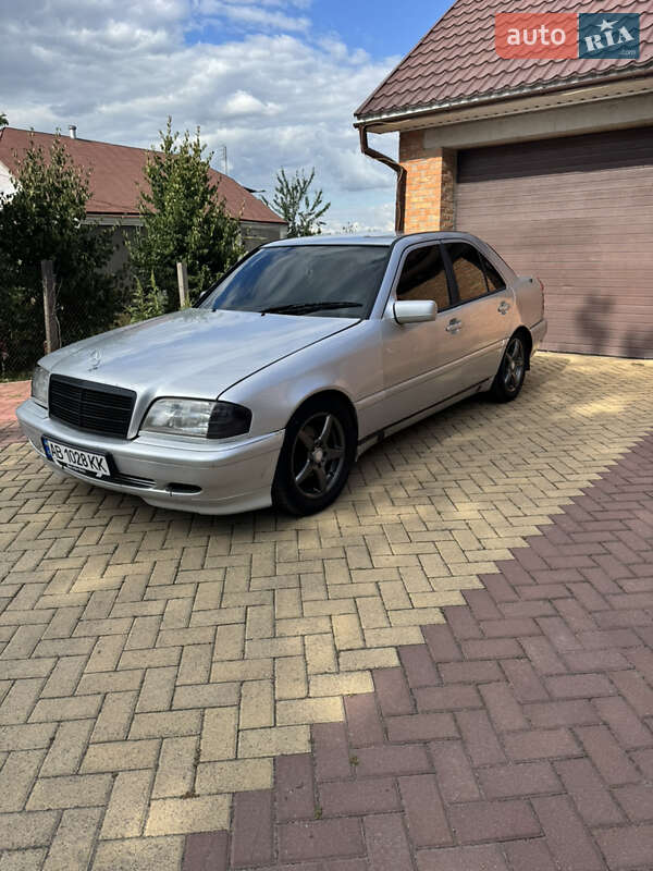 Седан Mercedes-Benz C-Class 1994 в Вороновице фото 2 Седан Mercedes-Benz C-Class 1994 в Вороновице