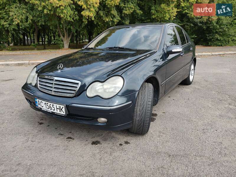 Седан Mercedes-Benz C-Class 2002 в Володимирі фото 4 Седан Mercedes-Benz C-Class 2002 в Володимирі