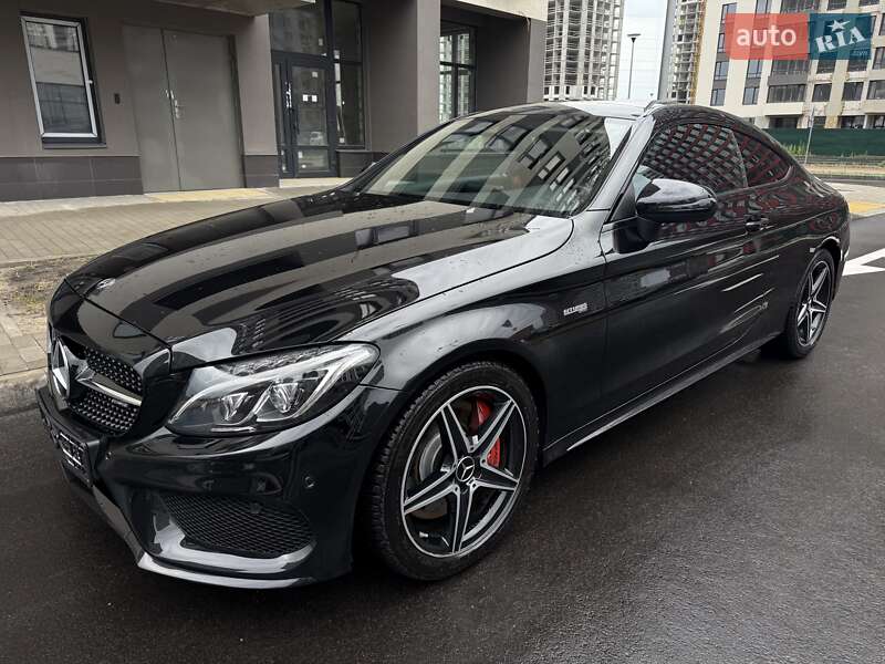 Купе Mercedes-Benz C-Class 2017 в 