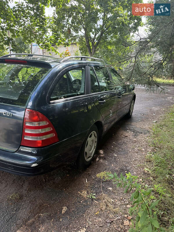 Универсал Mercedes-Benz C-Class 2003 в Костополе