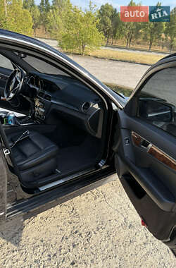 Седан Mercedes-Benz C-Class 2012 в 