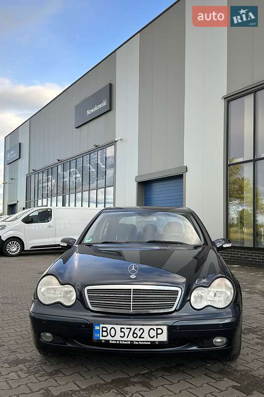 Седан Mercedes-Benz C-Class 2003 в Бучачі