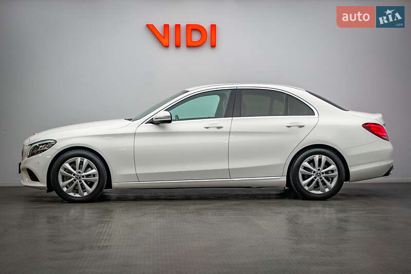 Седан Mercedes-Benz C-Class 2018 в Киеве фото 3 Седан Mercedes-Benz C-Class 2018 в Киеве