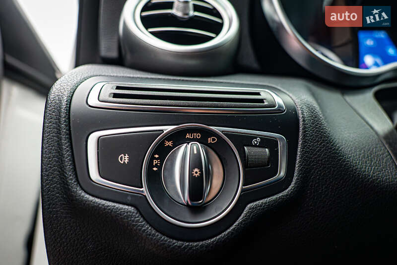Седан Mercedes-Benz C-Class 2018 в Киеве фото 15 Седан Mercedes-Benz C-Class 2018 в Киеве