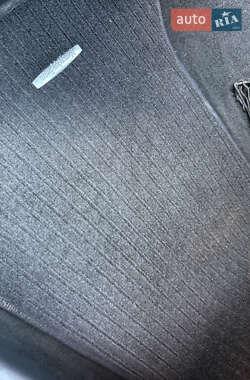 Седан Mercedes-Benz C-Class 2010 в 