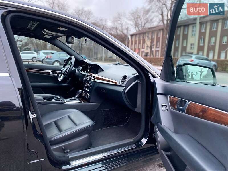 Седан Mercedes-Benz C-Class 2014 в Кам'янському