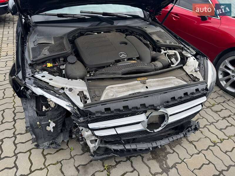 Седан Mercedes-Benz C-Class 2019 в Львові