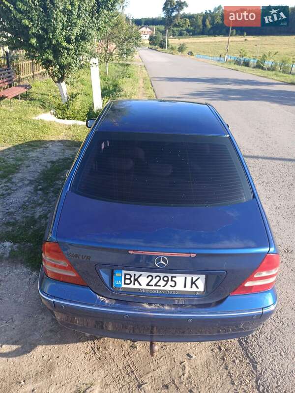 Седан Mercedes-Benz C-Class 2002 в Тернополі