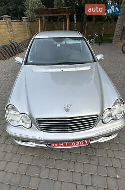 Седан Mercedes-Benz C-Class 2003 в 
