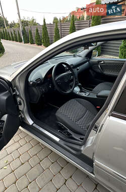 Седан Mercedes-Benz C-Class 2003 в 