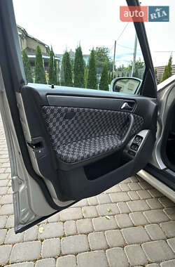 Седан Mercedes-Benz C-Class 2003 в 
