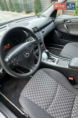 Седан Mercedes-Benz C-Class 2003 в 