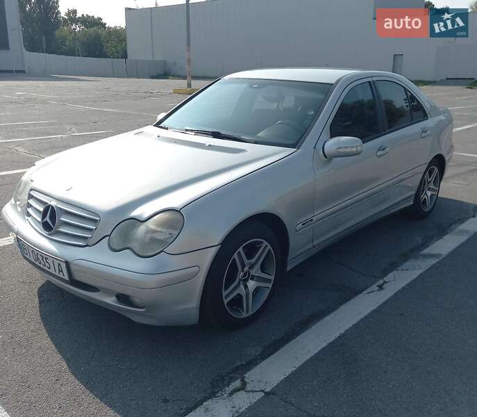 Седан Mercedes-Benz C-Class 2002 в Полтаве