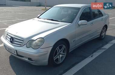 Седан Mercedes-Benz C-Class 2002 в 
