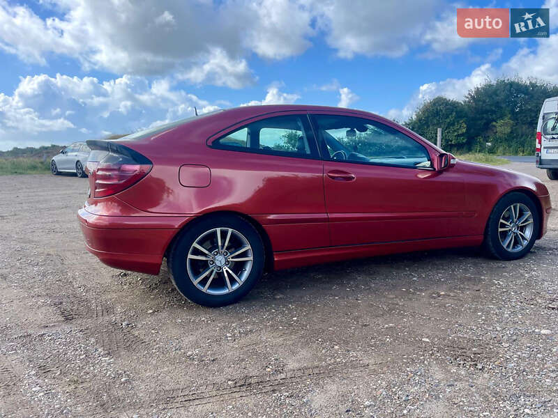 Купе Mercedes-Benz C-Class 2002 в Черкасах фото 5 Купе Mercedes-Benz C-Class 2002 в Черкасах