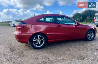 Купе Mercedes-Benz C-Class 2002 в 