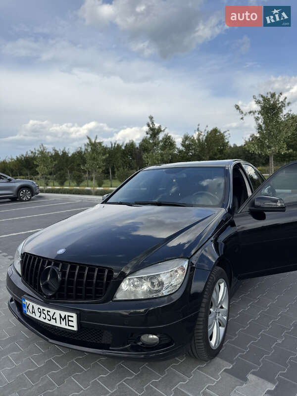 Седан Mercedes-Benz C-Class 2007 в Киеве