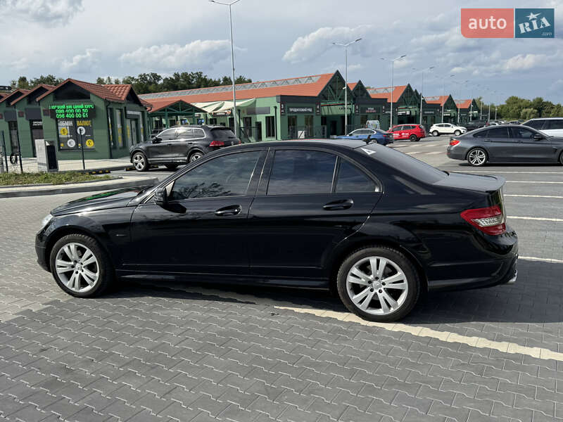 Седан Mercedes-Benz C-Class 2007 в Киеве